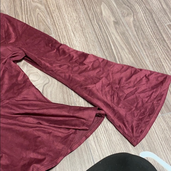 Velour top - Picture 2 of 4